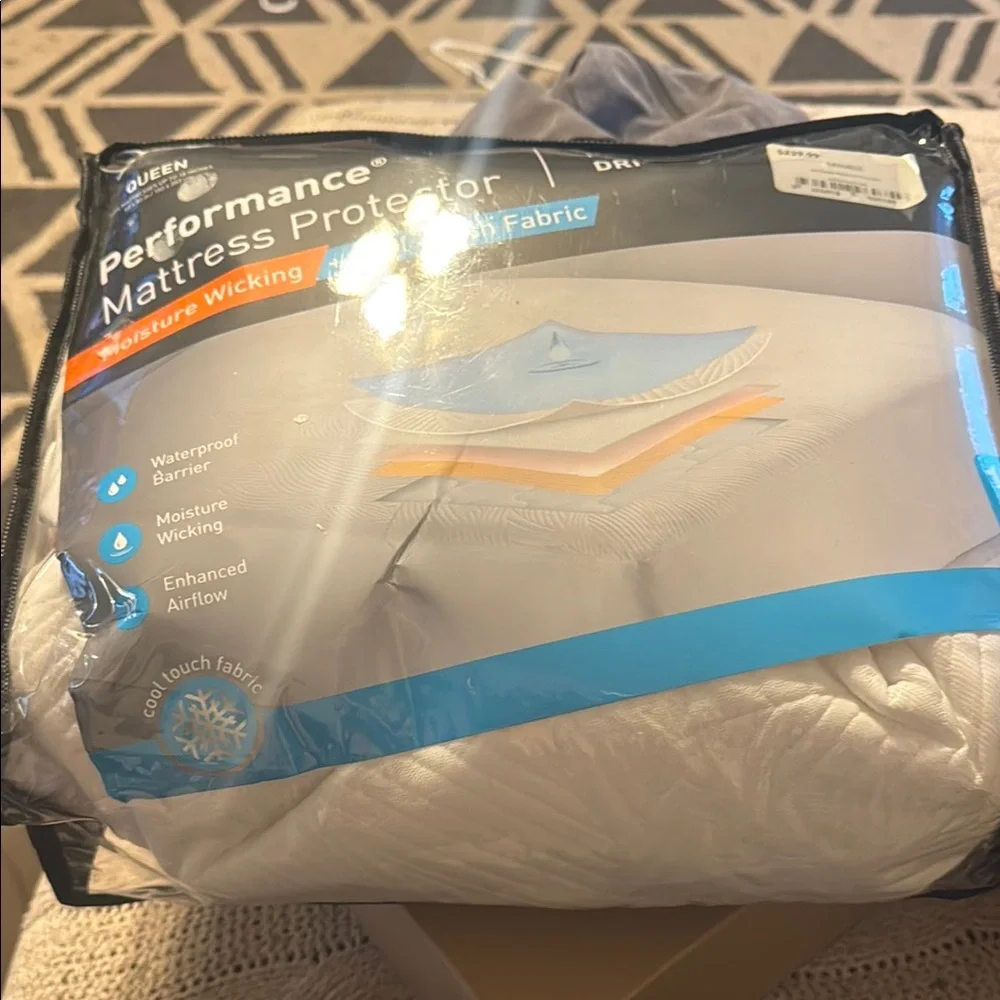 Performance Mattress Protector - White